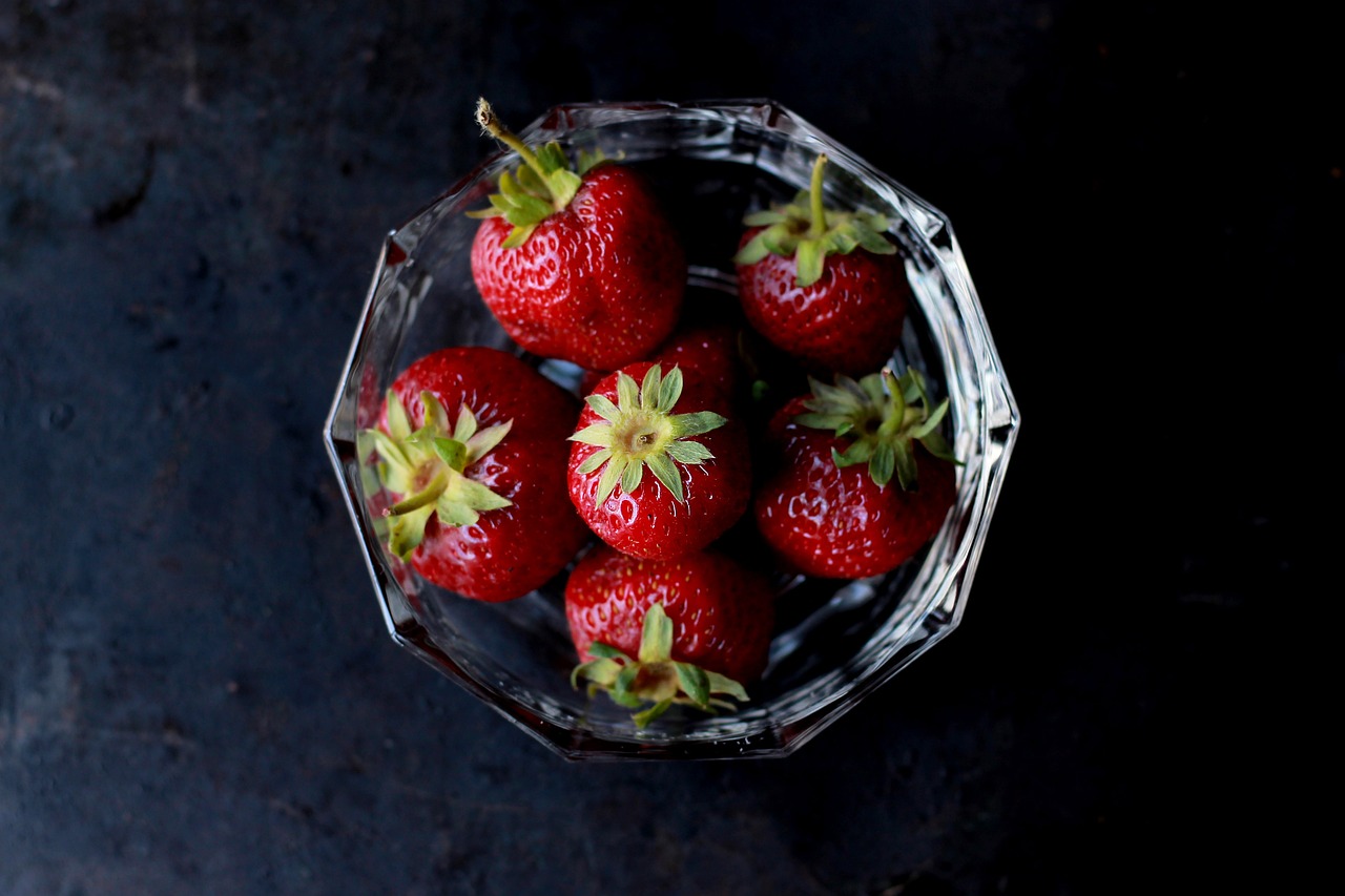 How to Draw a Bowl of Fruit: Step-By-Step Guide